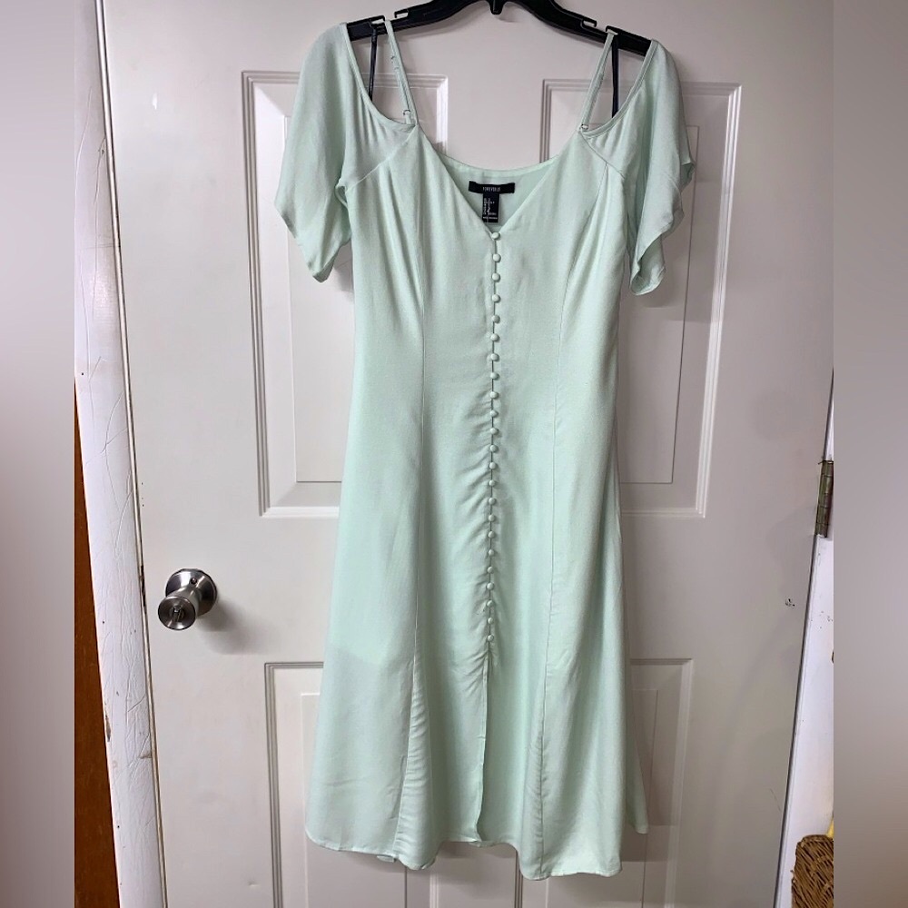 Forever21 NWT Sage Green Cold Shoulder Button Down Dress size Small